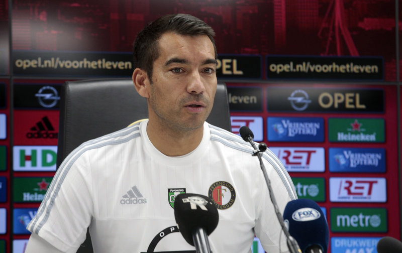 Van Bronckhorst hoopt op ommekeer in Kerkrade