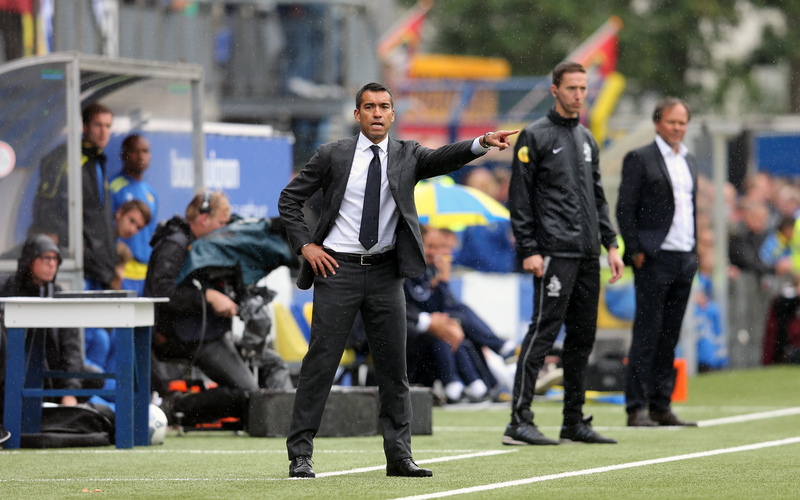 Opties te over voor Van Bronckhorst tegen Vitesse