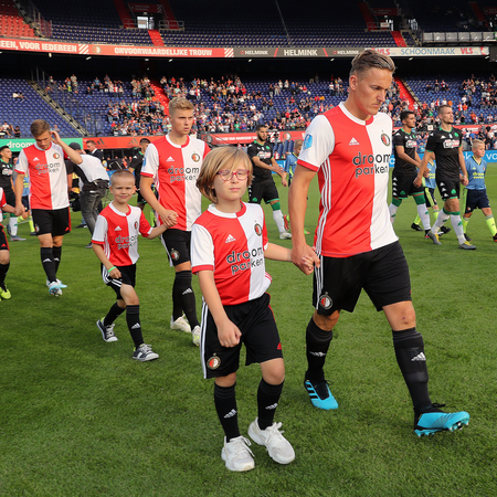Feyenoord-Panathinaikos-masc-045.JPG